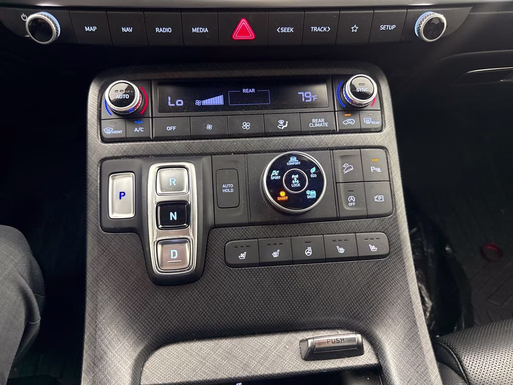 2023 Hyper White Hyundai Palisade Limited AWD SUV
