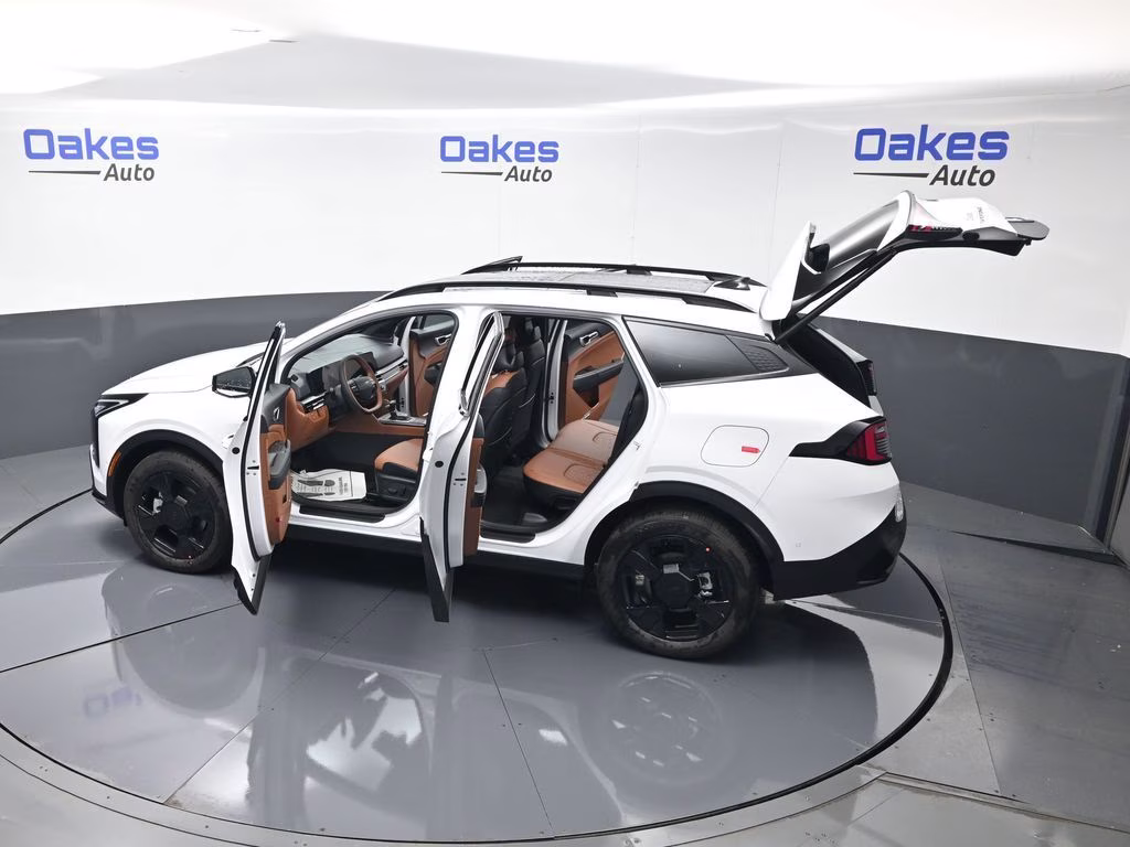 2026 Glacial White Pearl Kia Sportage X-Line AWD SUV