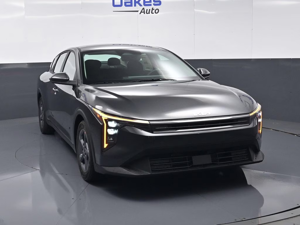 2026 Interstellar Gray Kia K4 LXS FWD Sedan