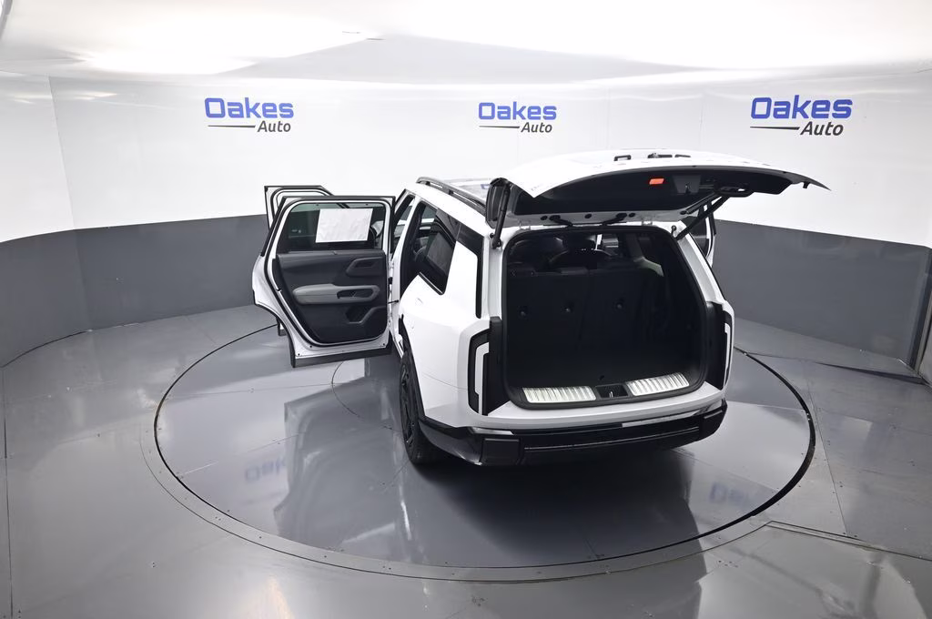 2027 Glacial White Pearl Kia Telluride Hybrid X-Line SX AWD SUV