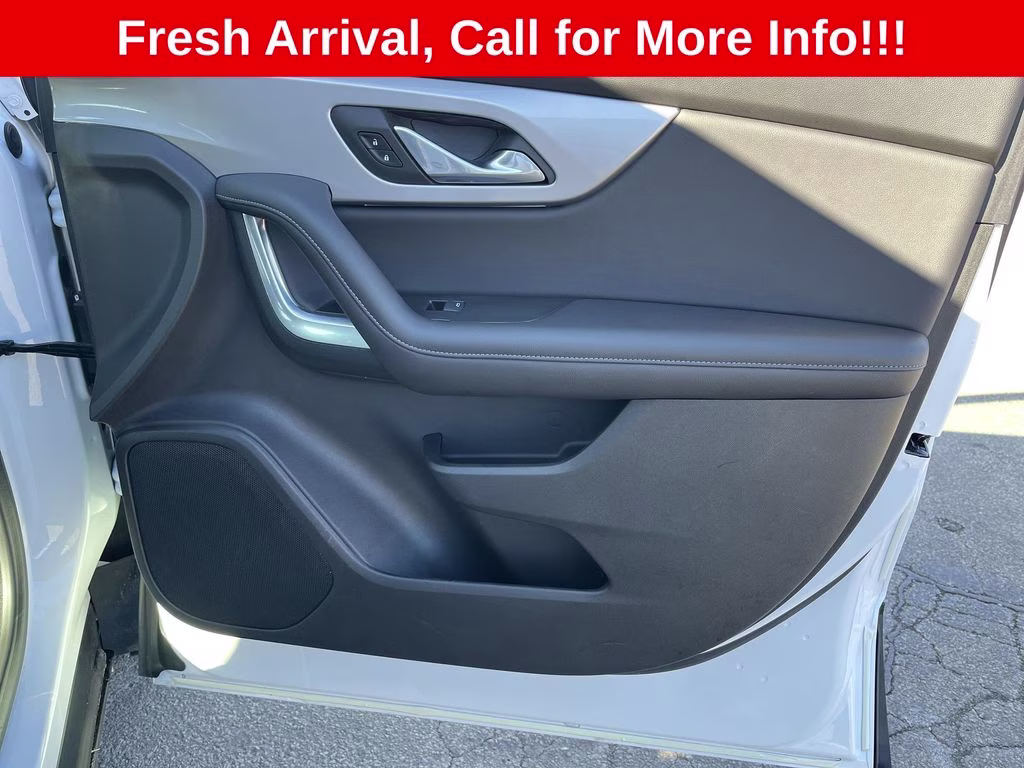 2021 Summit White Chevrolet Blazer LT FWD SUV
