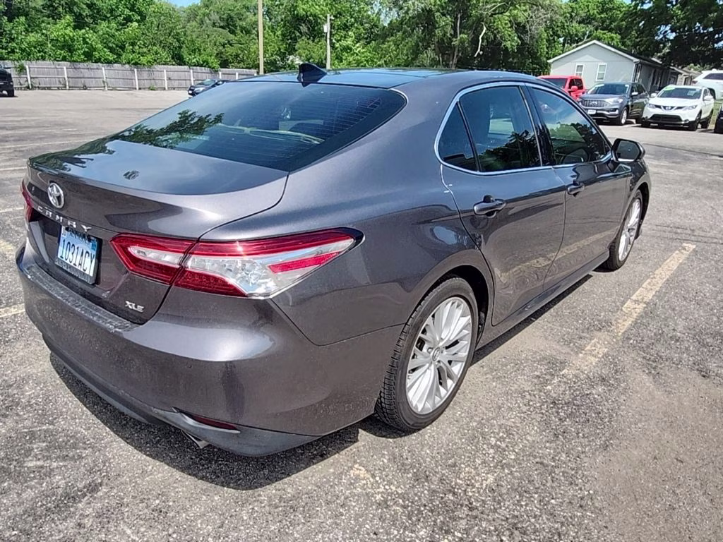 2018 Predawn Gray Mica Toyota Camry XLE FWD Sedan