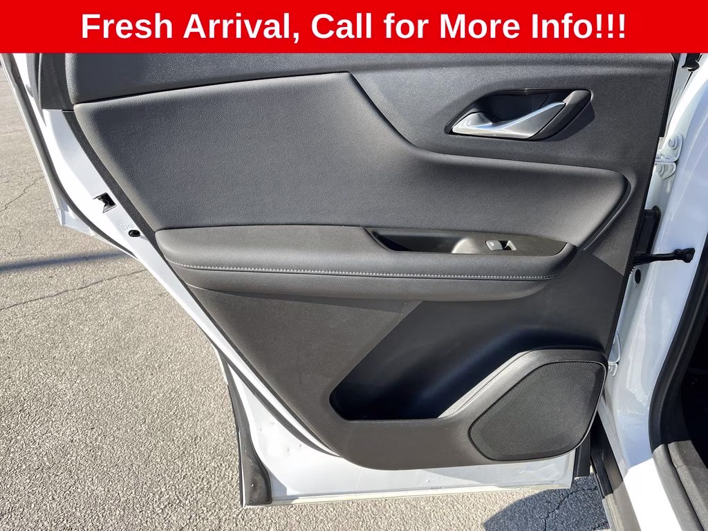 2021 Summit White Chevrolet Blazer LT FWD SUV