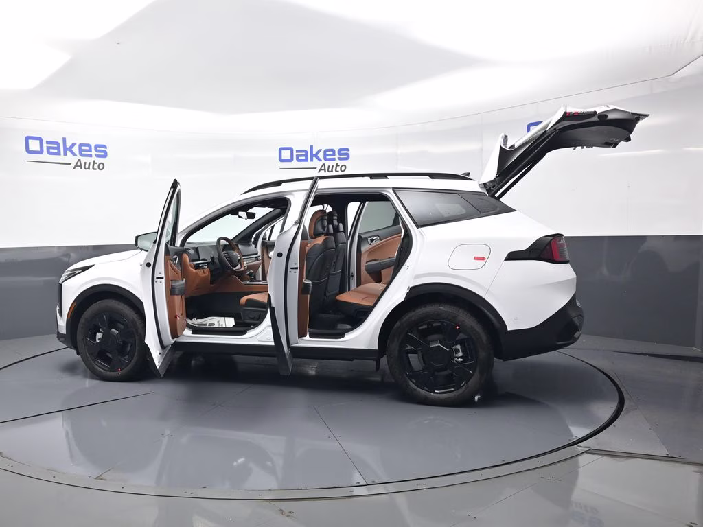 2026 Glacial White Pearl Kia Sportage X-Line AWD SUV
