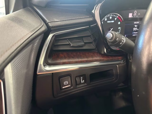 2023 Crystal White Tricoat Cadillac XT5 Premium Luxury AWD SUV