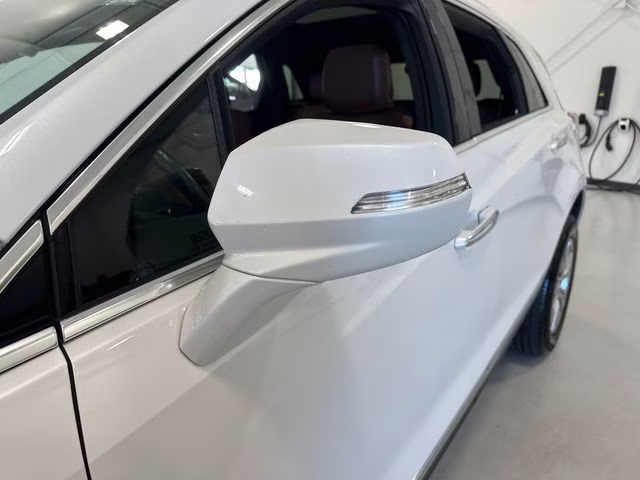 2023 Crystal White Tricoat Cadillac XT5 Premium Luxury AWD SUV