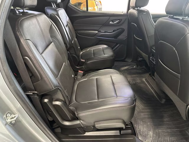 2023 Sterling Gray Metallic Chevrolet Traverse RS AWD SUV