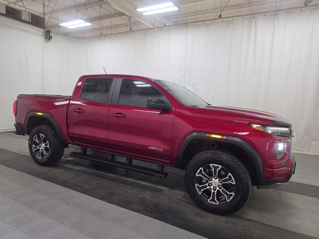 2024 GMC Canyon AT4 4WD Crew Cab Short Box's photo
