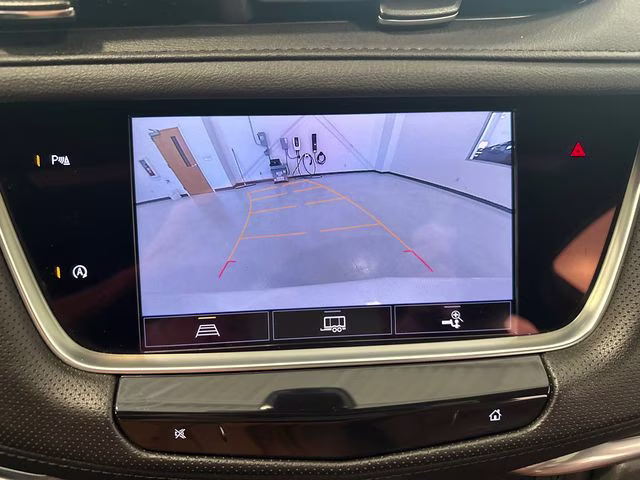 2023 Crystal White Tricoat Cadillac XT5 Premium Luxury AWD SUV