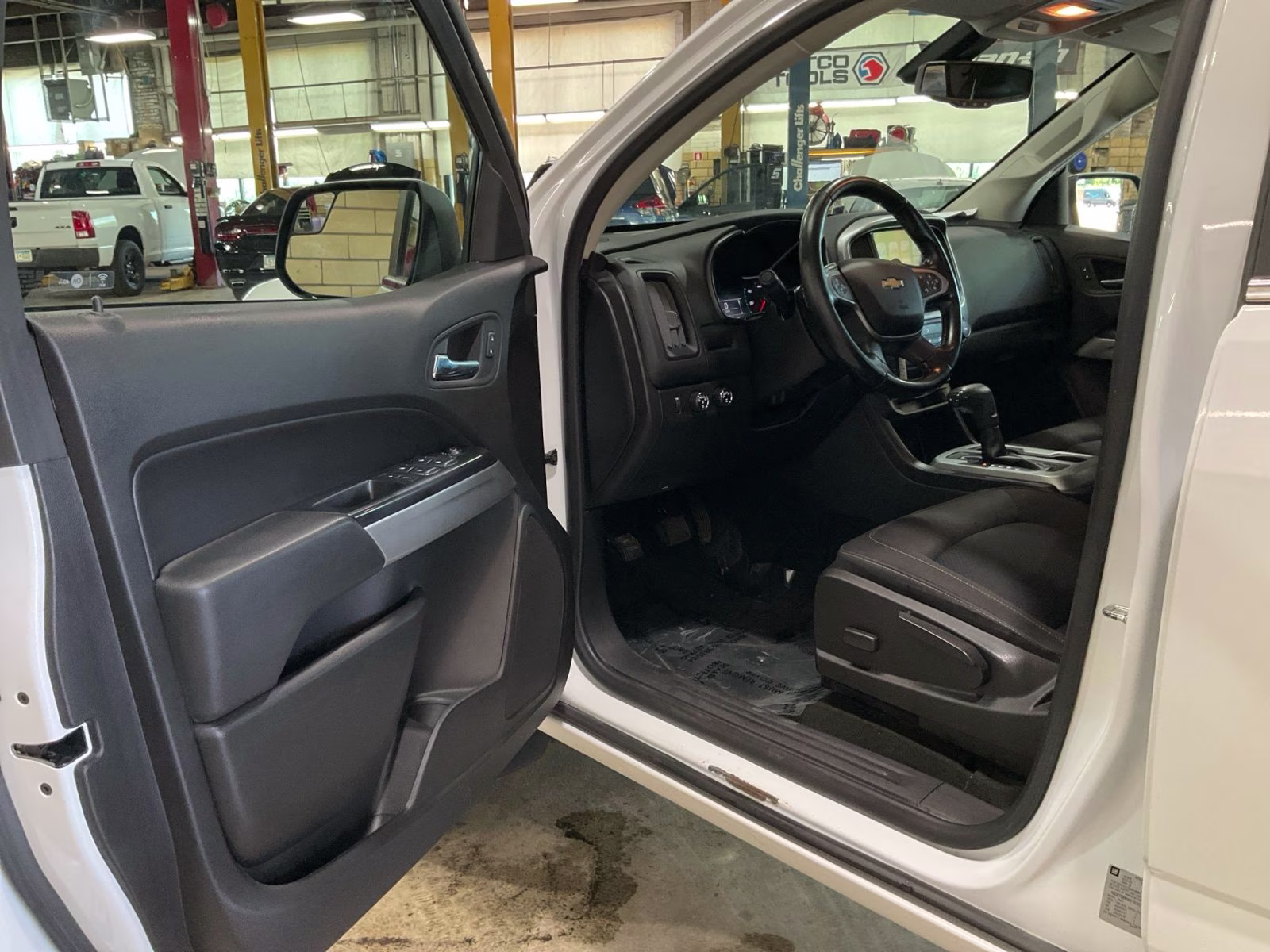 2017 Summit White Chevrolet Colorado LT 4X4 Truck
