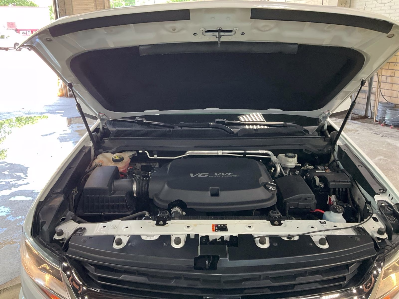 2017 Summit White Chevrolet Colorado LT 4X4 Truck