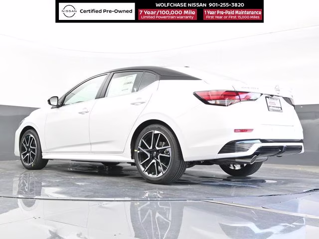2025 Aspen White/Super Black Nissan Sentra SR FWD Sedan