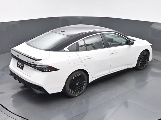 2026 Aspen White/Super Black Nissan Sentra SR FWD Sedan
