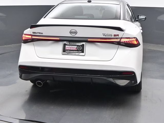2026 Aspen White/Super Black Nissan Sentra SR FWD Sedan