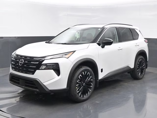 2026 Everest White Pearl Tricoat Nissan Rogue Dark Armor FWD SUV