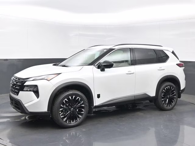 2026 Everest White Pearl Tricoat Nissan Rogue Dark Armor FWD SUV
