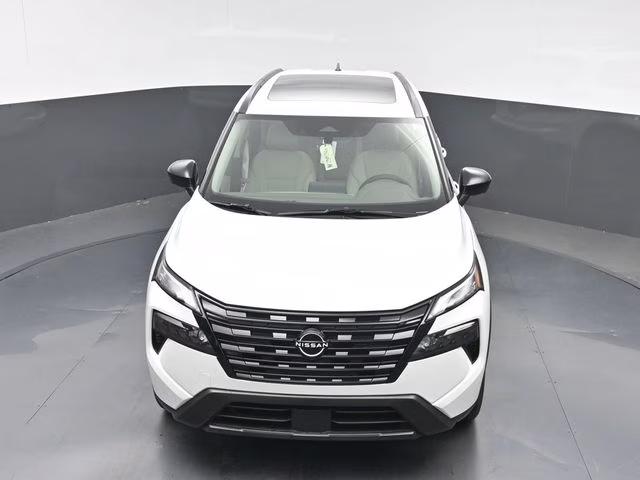 2026 Everest White Pearl Tricoat Nissan Rogue Dark Armor FWD SUV