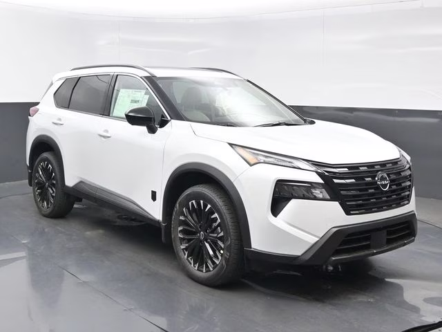 2026 Everest White Pearl Tricoat Nissan Rogue Dark Armor FWD SUV