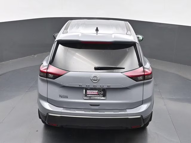 2026 Boulder Gray Pearl Nissan Rogue SV FWD SUV