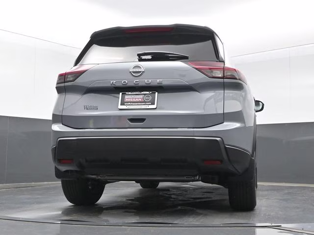 2026 Boulder Gray Pearl Nissan Rogue SV FWD SUV