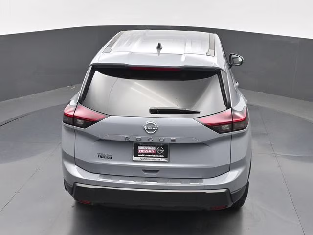 2026 Boulder Gray Pearl Nissan Rogue SV FWD SUV