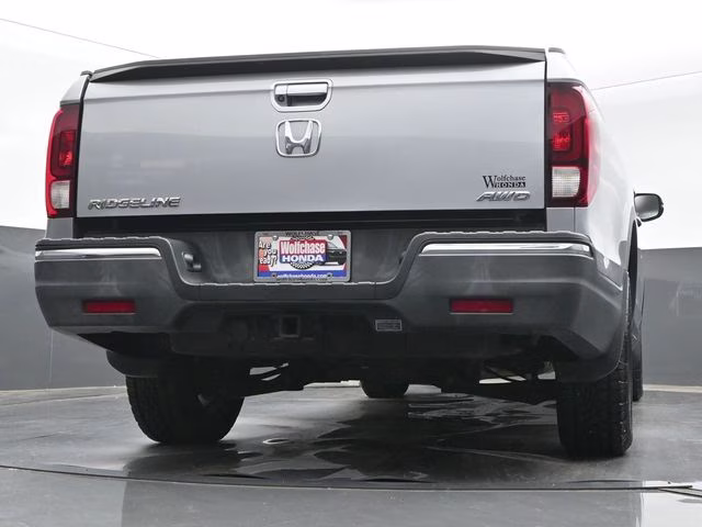 2019 Lunar Silver Metallic Honda Ridgeline Sport AWD Truck