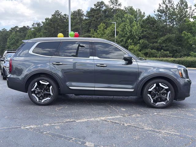 2024 Gravity Gray Kia Telluride S FWD SUV