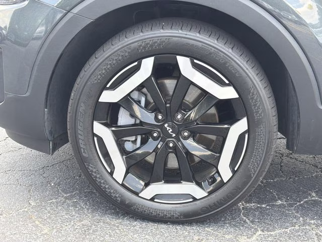 2024 Gravity Gray Kia Telluride S FWD SUV
