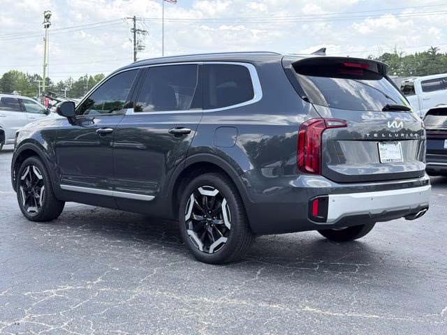 2024 Gravity Gray Kia Telluride S FWD SUV