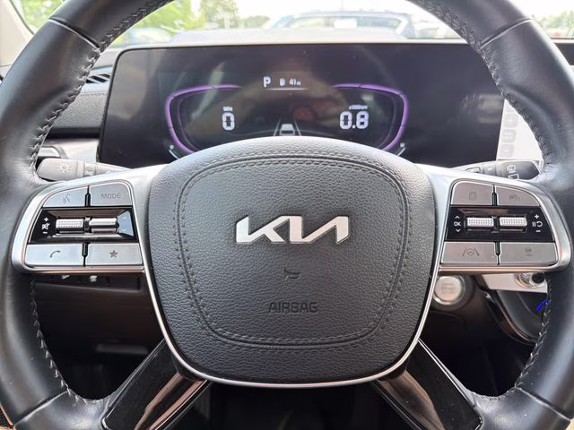 2024 Gravity Gray Kia Telluride S FWD SUV