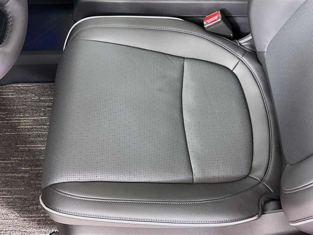 2026 Crystal Black Pearl Honda Odyssey Elite FWD Van