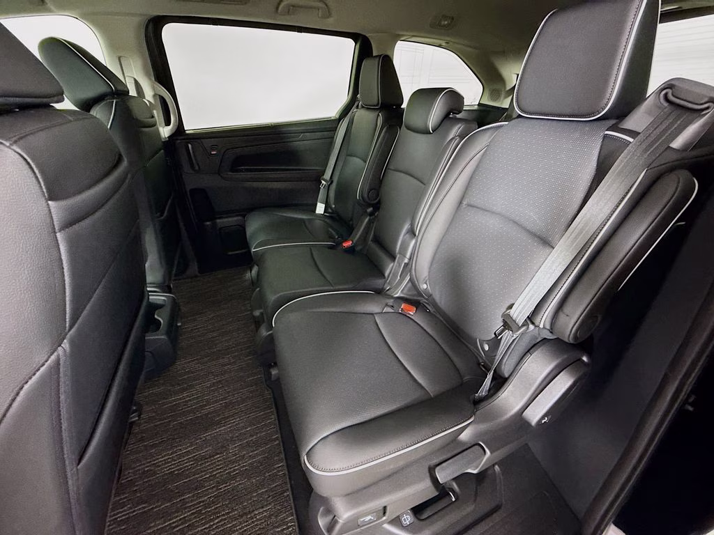 2026 Crystal Black Pearl Honda Odyssey Elite FWD Van