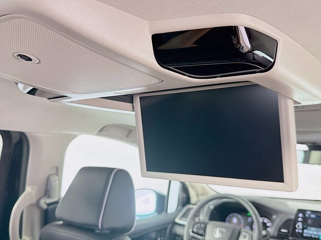 2026 Crystal Black Pearl Honda Odyssey Elite FWD Van