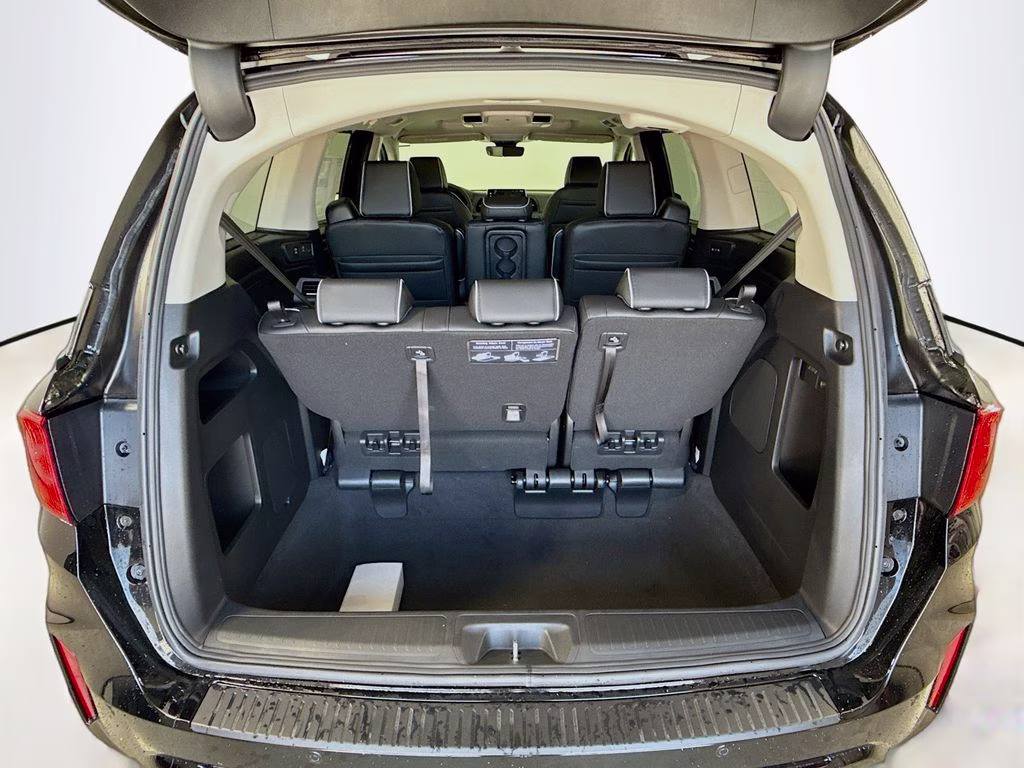 2026 Crystal Black Pearl Honda Odyssey Elite FWD Van