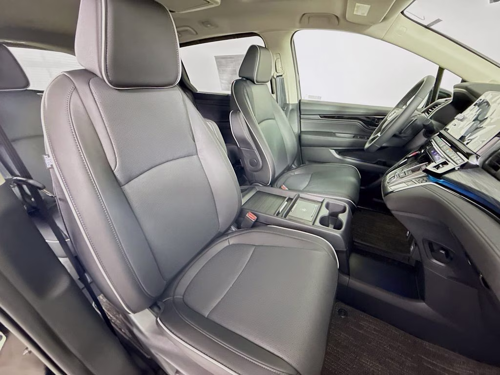 2026 Crystal Black Pearl Honda Odyssey Elite FWD Van