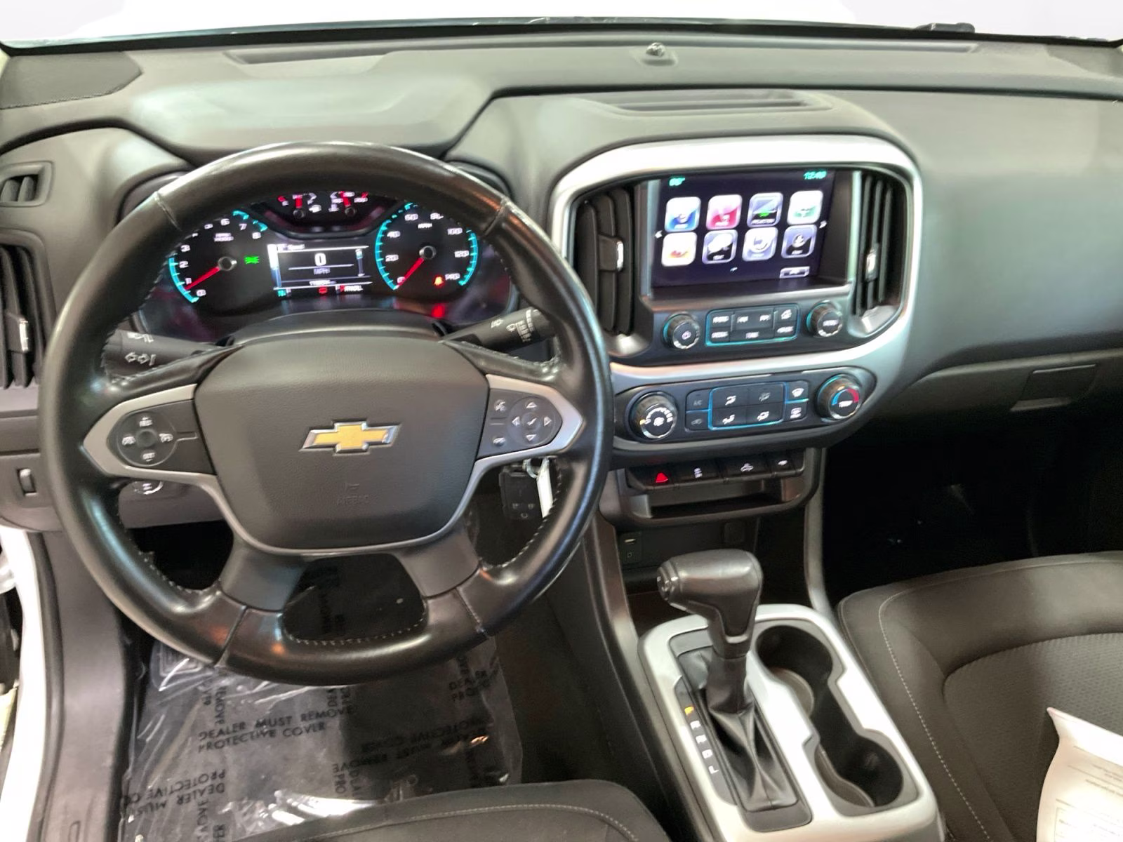 2017 Summit White Chevrolet Colorado LT 4X4 Truck