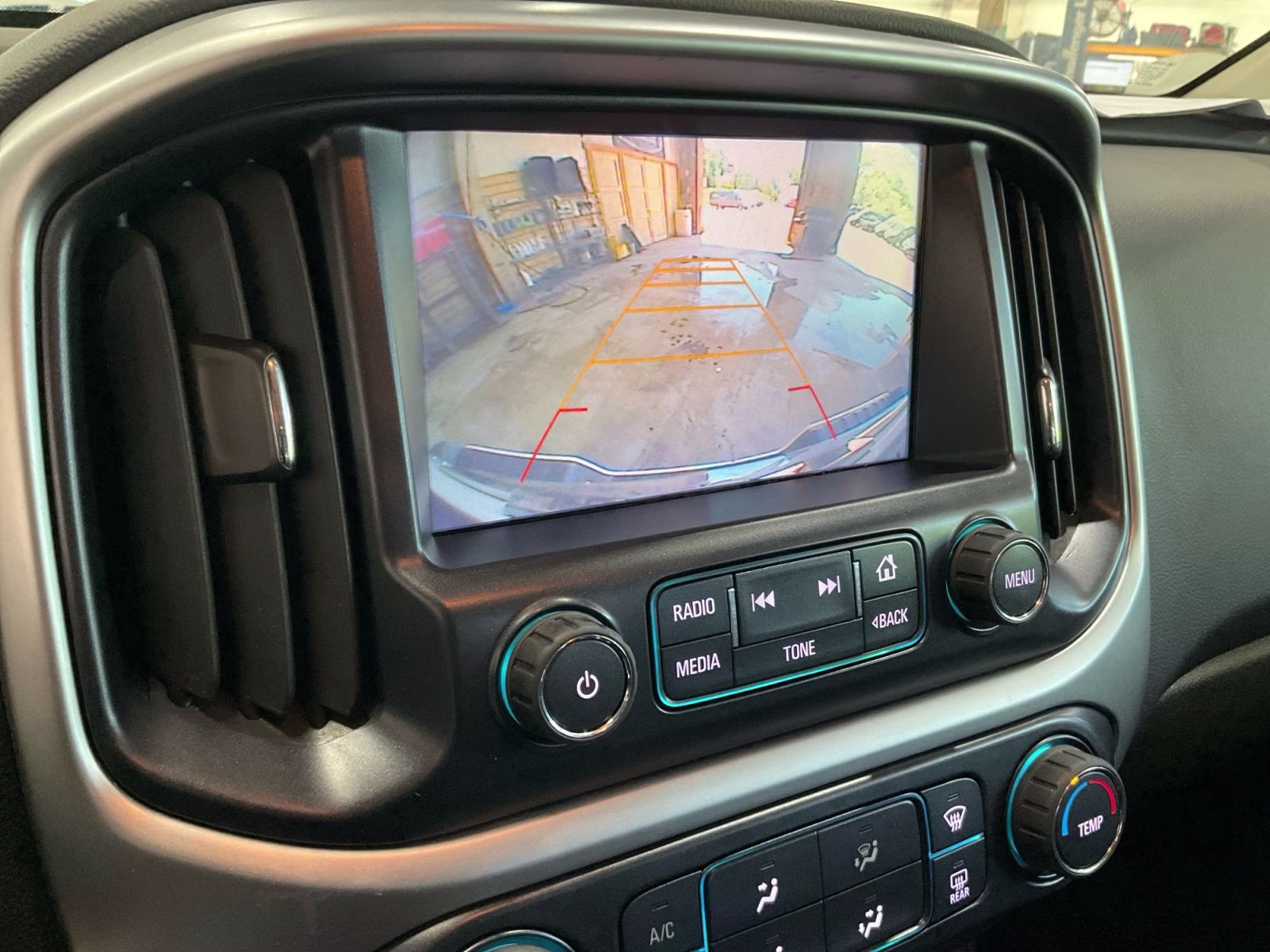 2017 Summit White Chevrolet Colorado LT 4X4 Truck