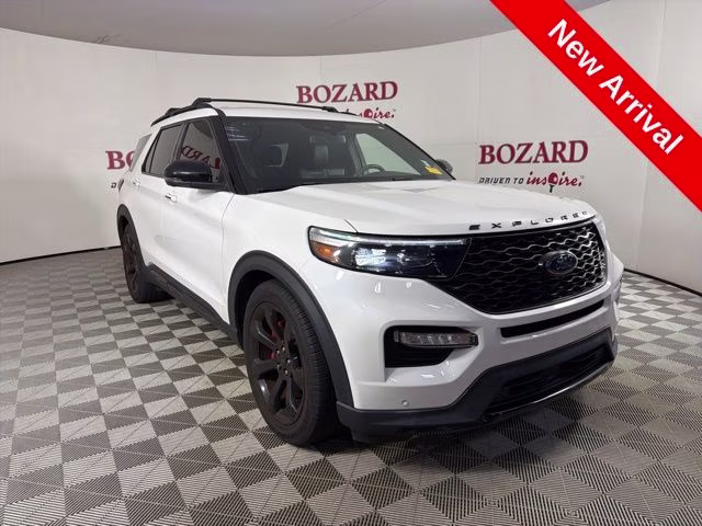 2023 Ford Explorer ST 4WD's photo