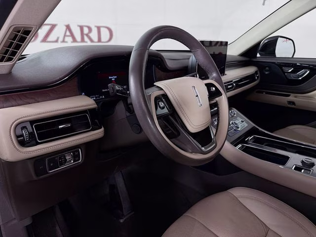 2022 Ceramic Pearl Metallic Tri-Coat Lincoln Aviator Reserve AWD SUV