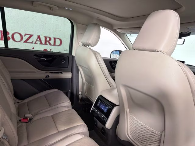 2022 Pearl Metallic Lincoln Aviator Reserve AWD SUV