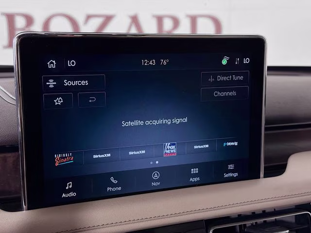 2022 Ceramic Pearl Metallic Tri-Coat Lincoln Aviator Reserve AWD SUV