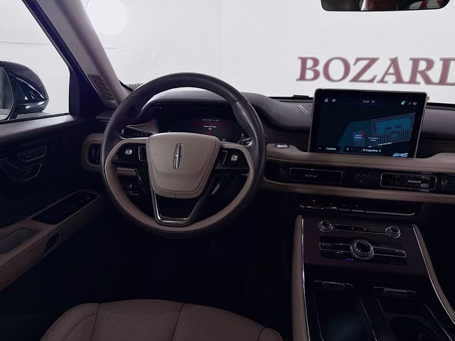 2022 Ceramic Pearl Metallic Tri-Coat Lincoln Aviator Reserve AWD SUV