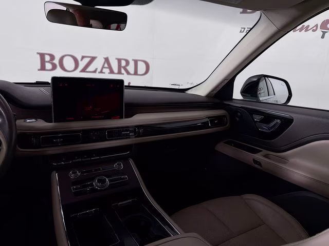 2022 Ceramic Pearl Metallic Tri-Coat Lincoln Aviator Reserve AWD SUV