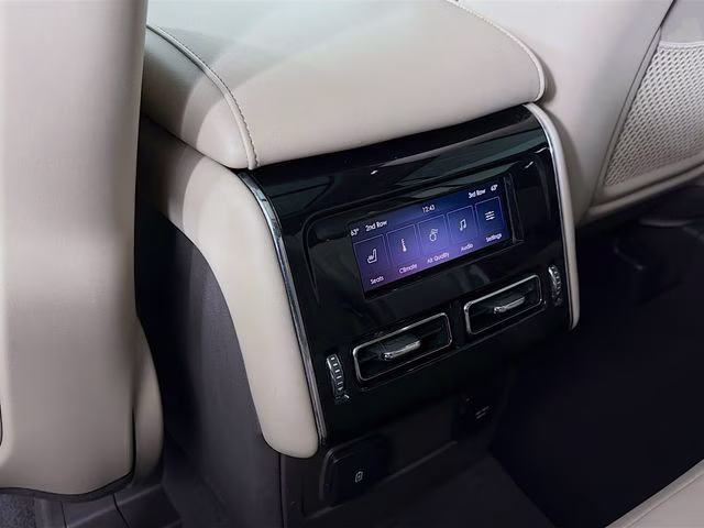 2022 Ceramic Pearl Metallic Tri-Coat Lincoln Aviator Reserve AWD SUV