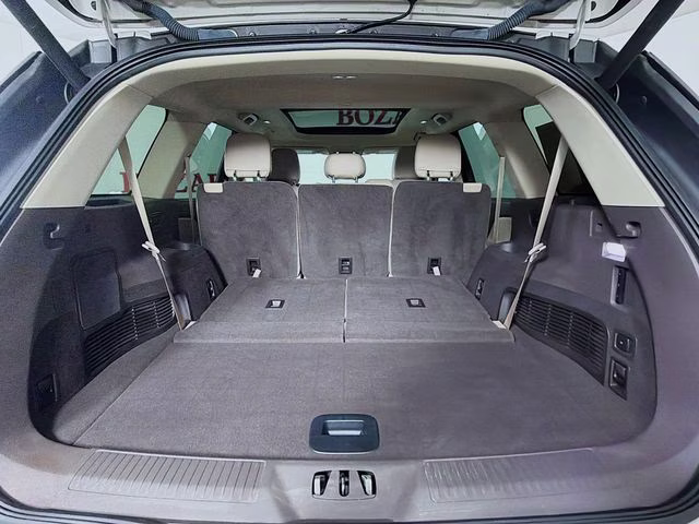 2022 Ceramic Pearl Metallic Tri-Coat Lincoln Aviator Reserve AWD SUV