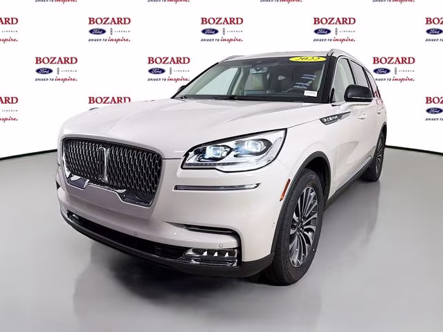 2022 Ceramic Pearl Metallic Tri-Coat Lincoln Aviator Reserve AWD SUV