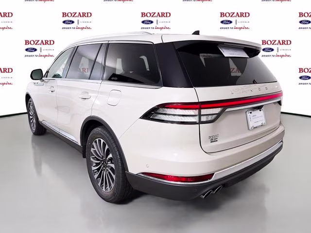 2022 Ceramic Pearl Metallic Tri-Coat Lincoln Aviator Reserve AWD SUV