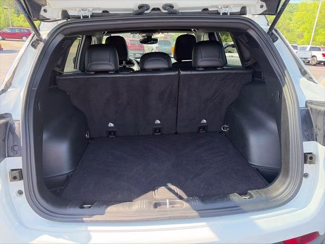 2025 Bright White Clearcoat Jeep Compass Limited 4X4 SUV