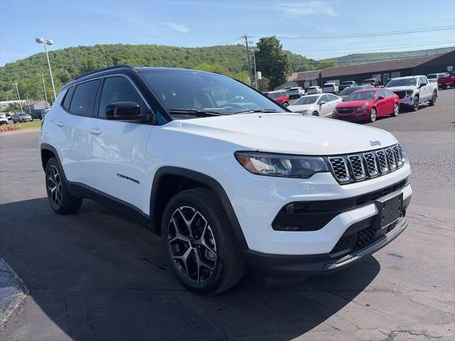 2025 Bright White Clearcoat Jeep Compass Limited 4X4 SUV