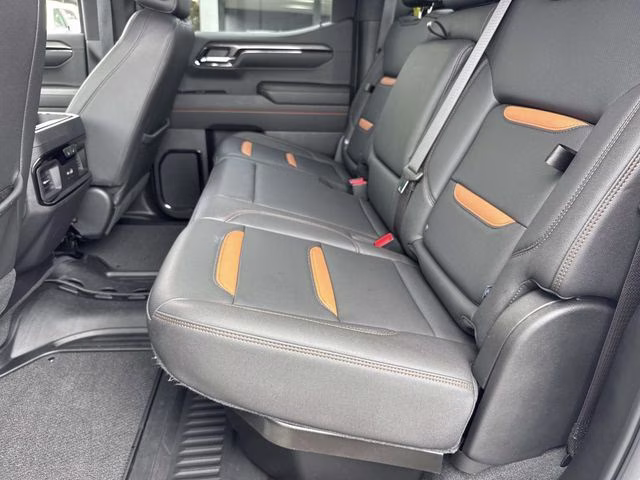 2024 Summit White GMC Sierra 1500 AT4 4X4 Truck